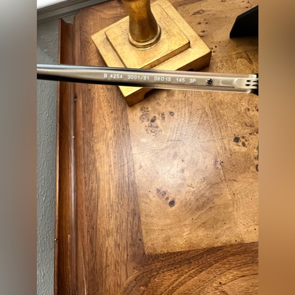 Burberry sunglasses - Picture 7 of 7